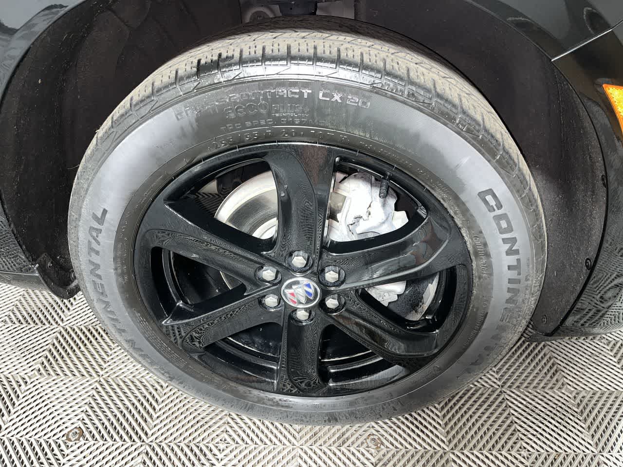 2023 Buick Enclave Essence