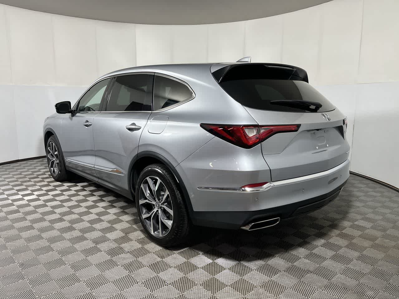 2023 Acura MDX w/Technology Package