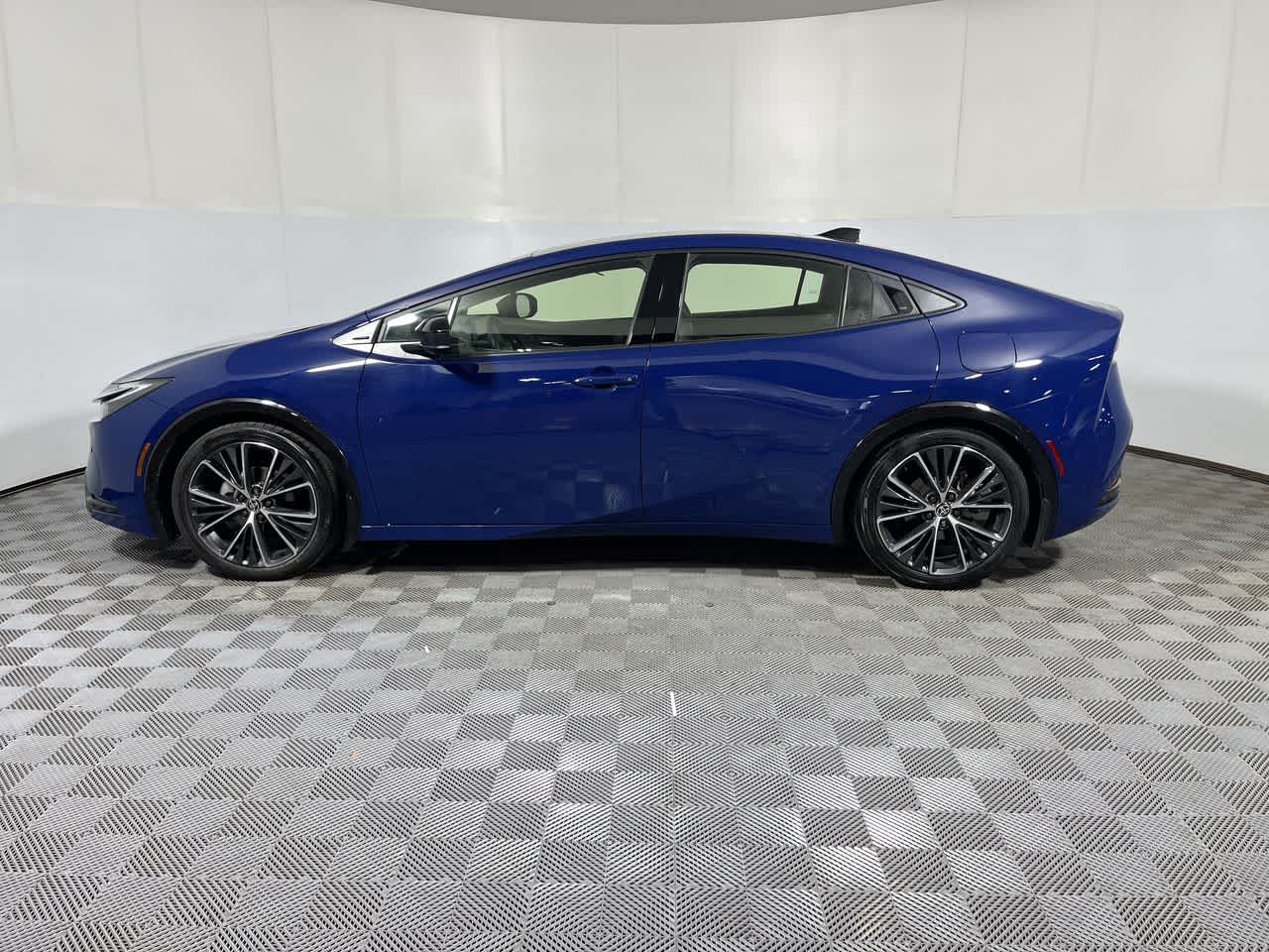 2024 Toyota Prius XLE