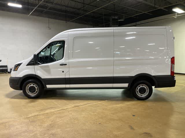 2023 Ford Transit Cargo Van T-250 130" Med Rf 9070 GVWR RWD