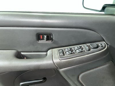2004 Chevrolet Silverado 2500HD LS