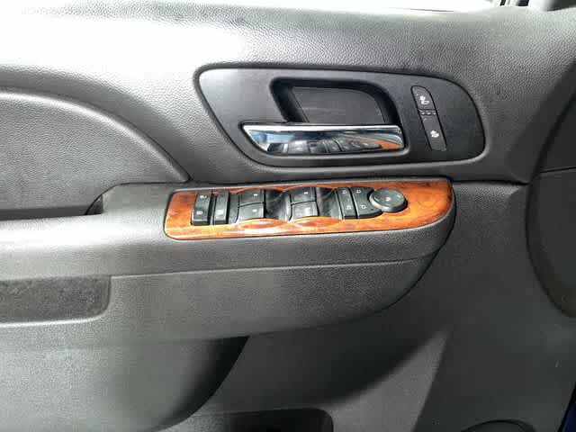 2013 Chevrolet Black Diamond Avalanche LT