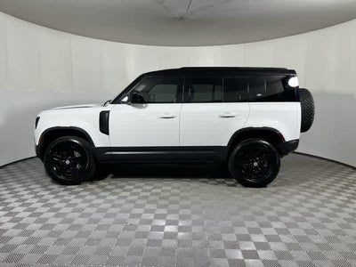 2023 Land Rover Defender SE