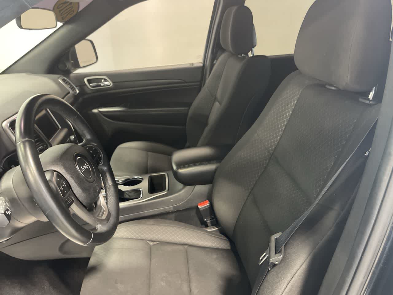 2018 Jeep Grand Cherokee Laredo E