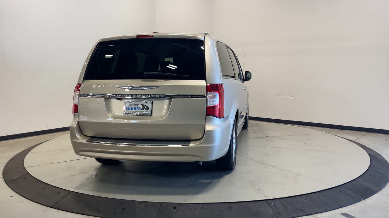 2013 Chrysler Town & Country Touring
