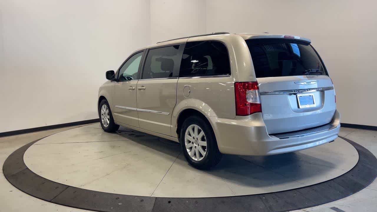 2013 Chrysler Town & Country Touring