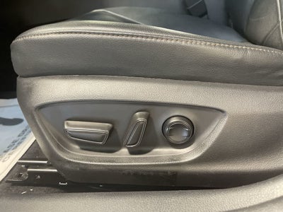 2019 Toyota Camry XLE V6