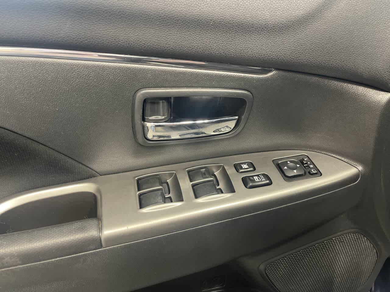 2020 Mitsubishi Outlander Sport SE 2.0