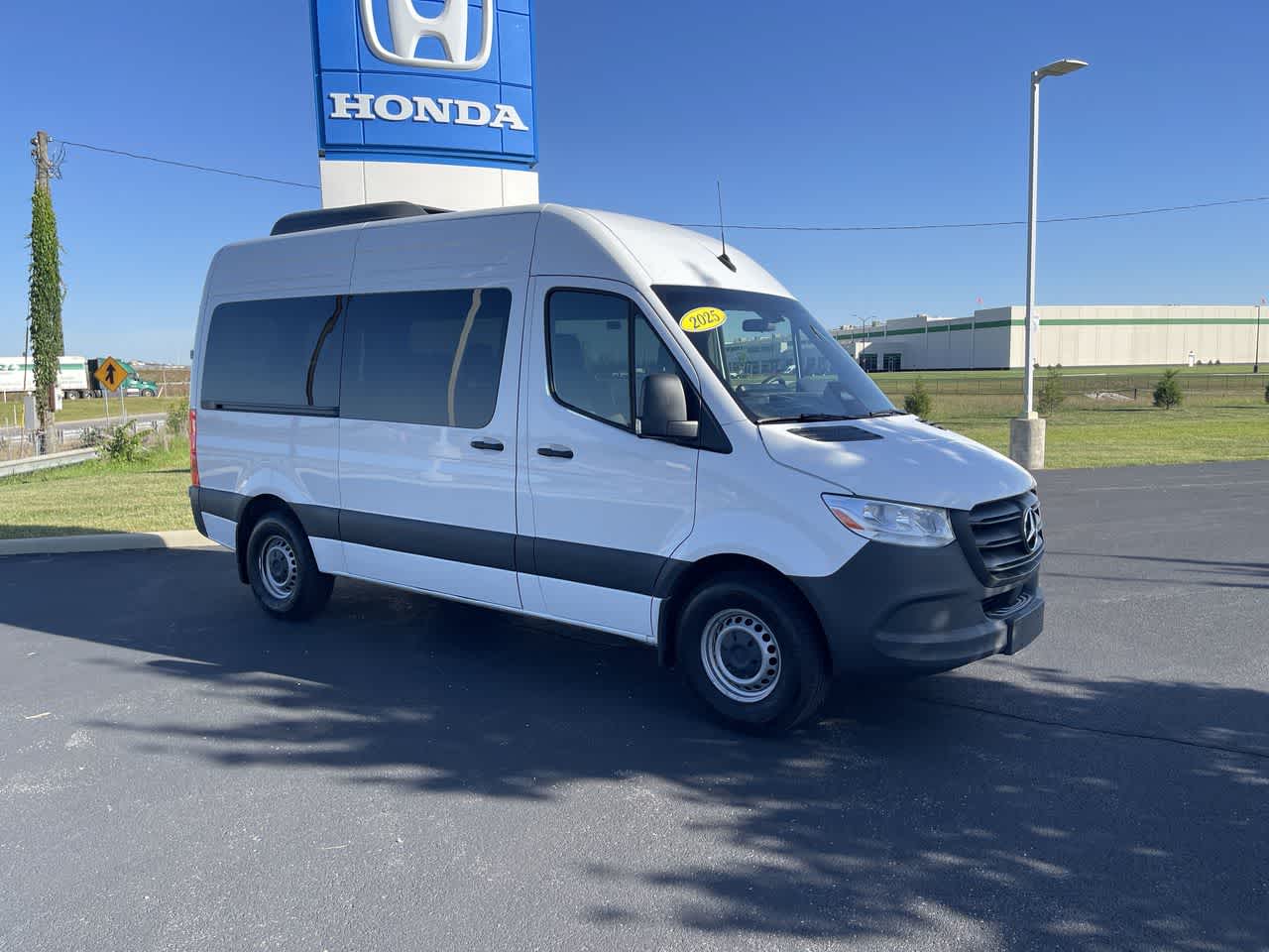 2025 Mercedes-Benz Sprinter Passenger Van 2500 Standard Roof I4 Diesel 144" RWD