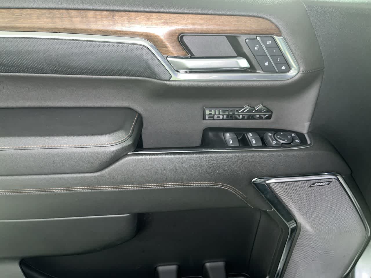 2023 Chevrolet Silverado 1500 High Country