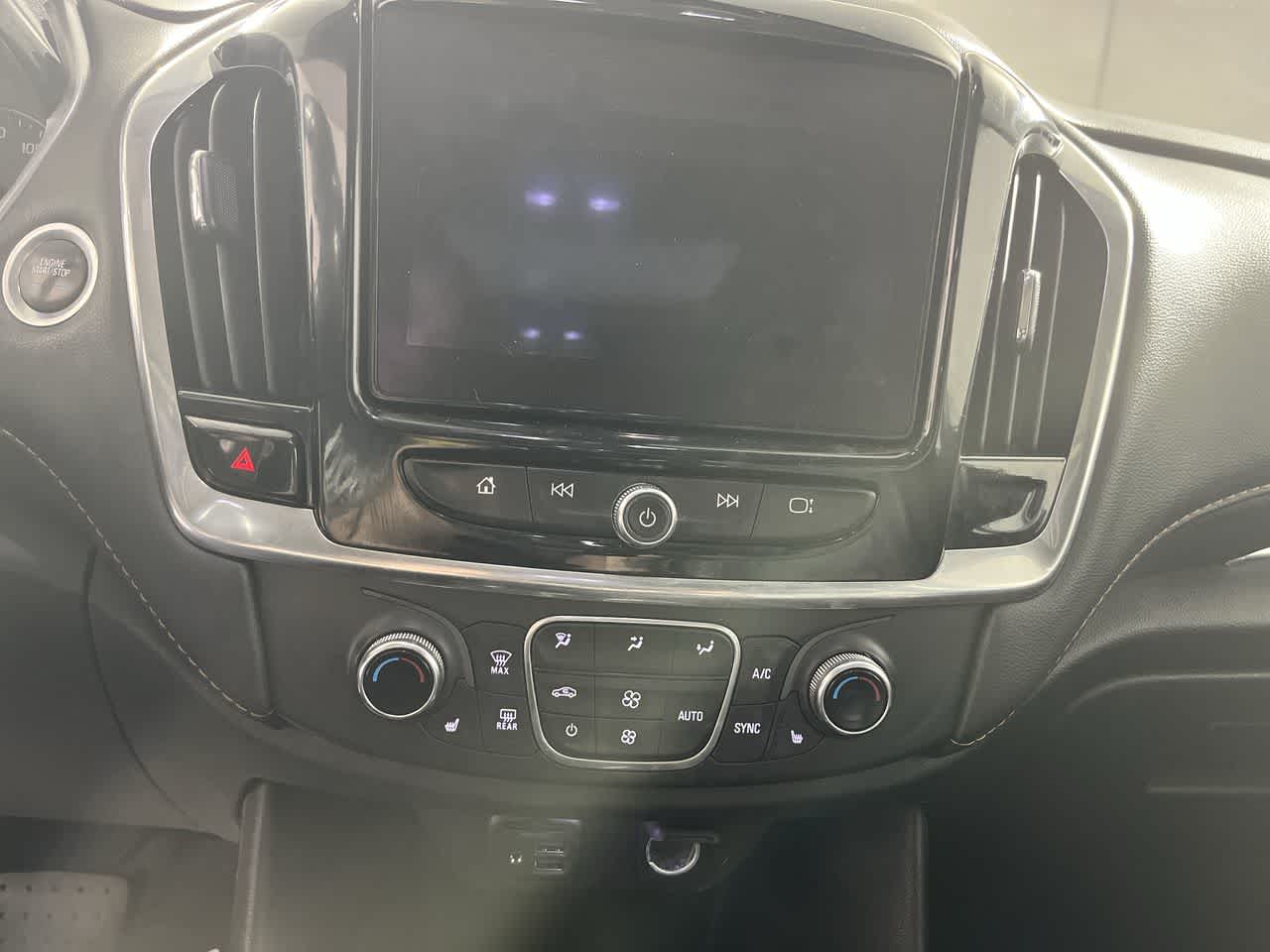 2020 Chevrolet Traverse LT Leather