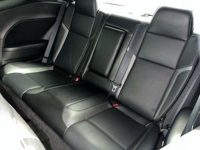 2016 Dodge Challenger SXT Plus
