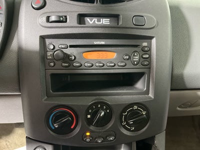 2003 Saturn Vue Base