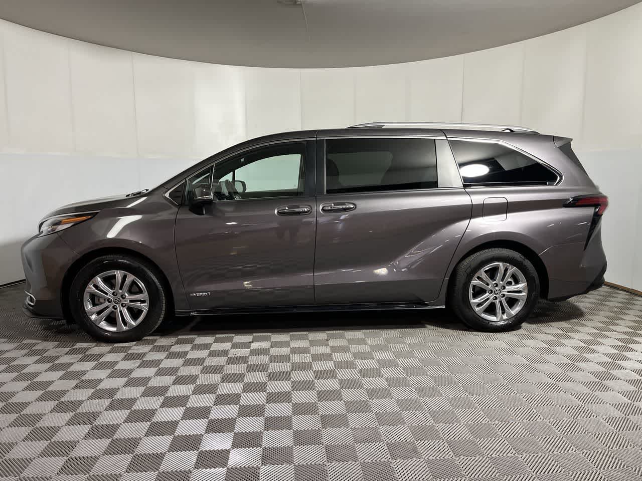 2021 Toyota Sienna Limited