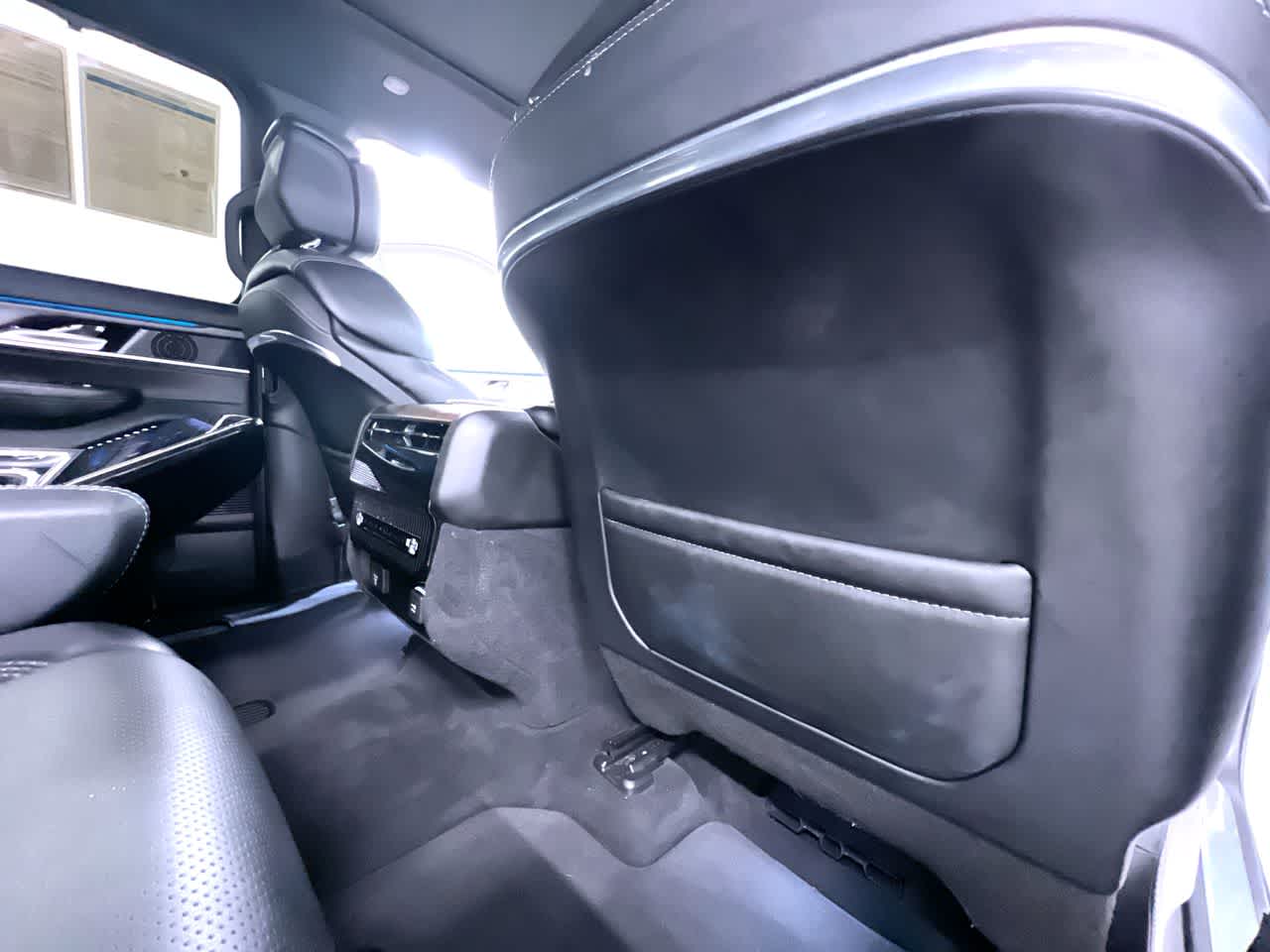2023 Jeep Grand Wagoneer Base