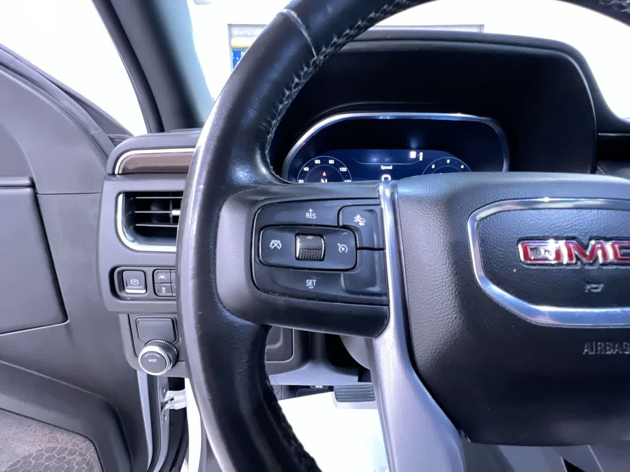 2022 GMC Yukon SLE