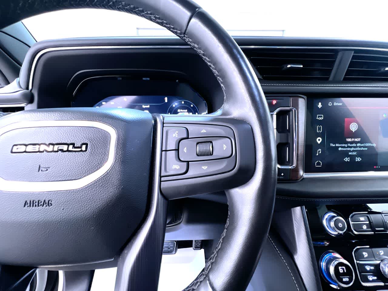 2023 GMC Yukon XL Denali Ultimate