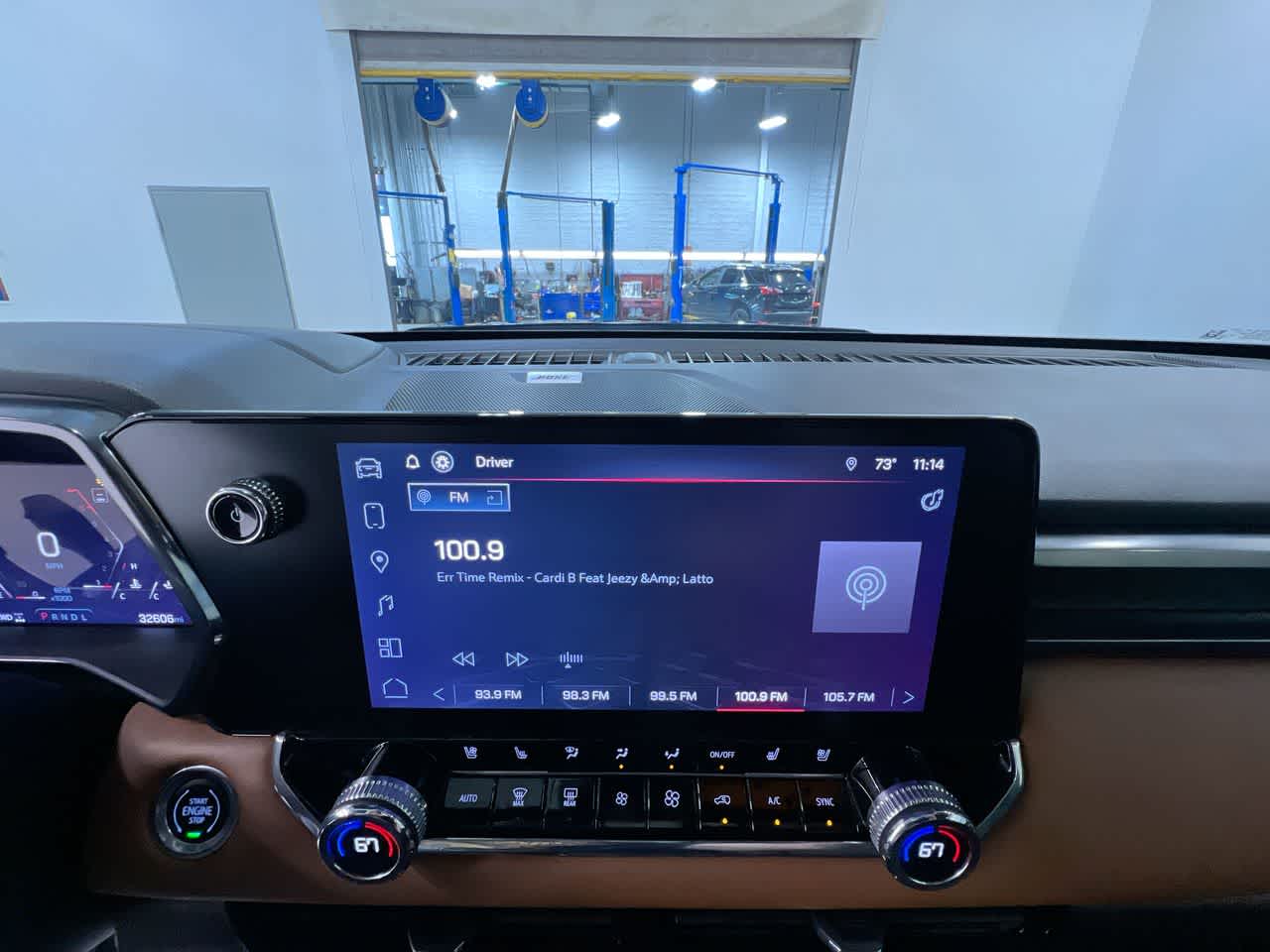 2023 GMC Canyon 4WD AT4