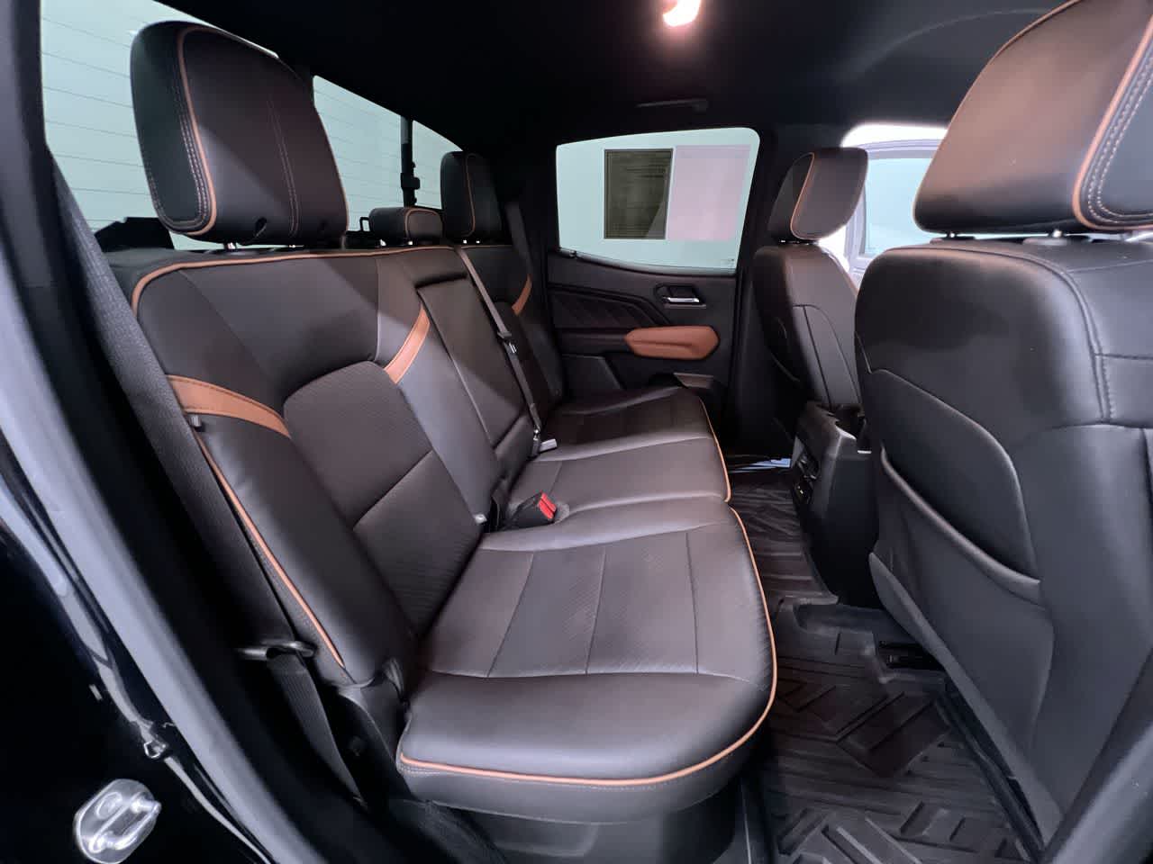 2023 GMC Canyon 4WD AT4