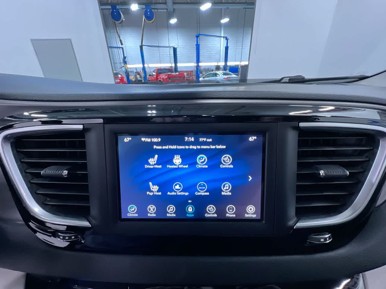 2020 Chrysler Pacifica Touring L
