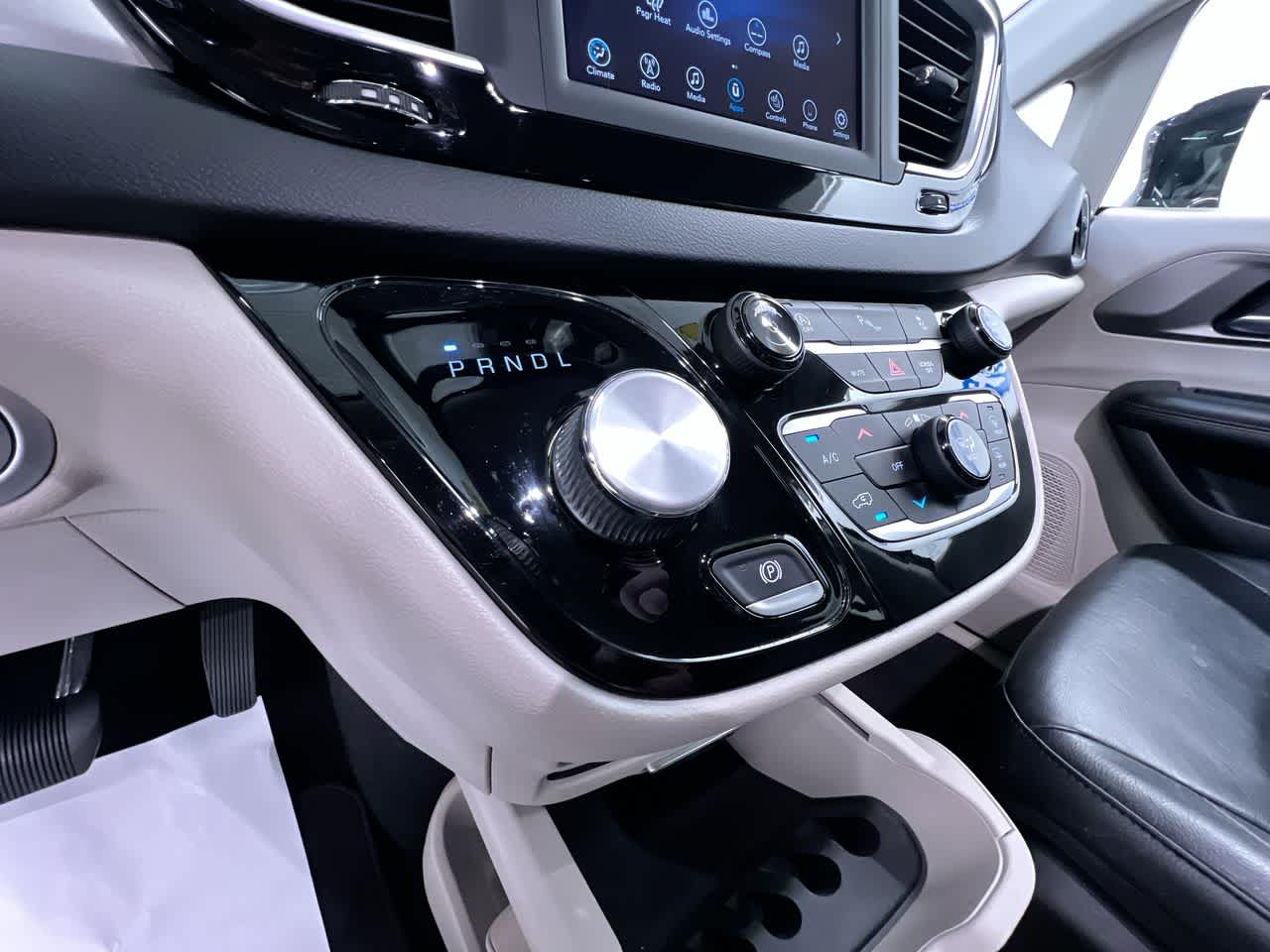 2020 Chrysler Pacifica Touring L