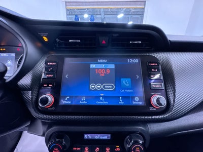 2022 Nissan Kicks SV