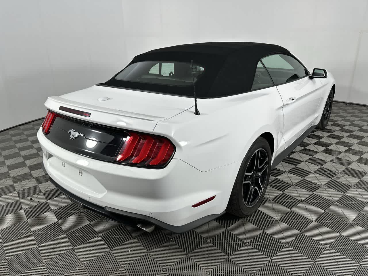 2023 Ford Mustang EcoBoost
