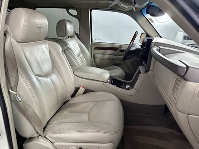 2005 Cadillac Escalade EXT Base
