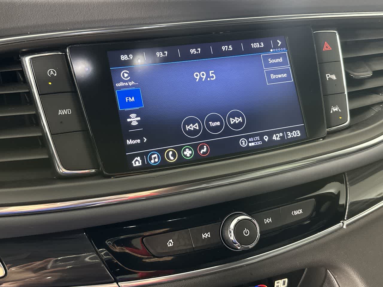 2022 Buick Enclave Essence