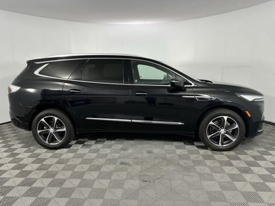 2022 Buick Enclave Essence