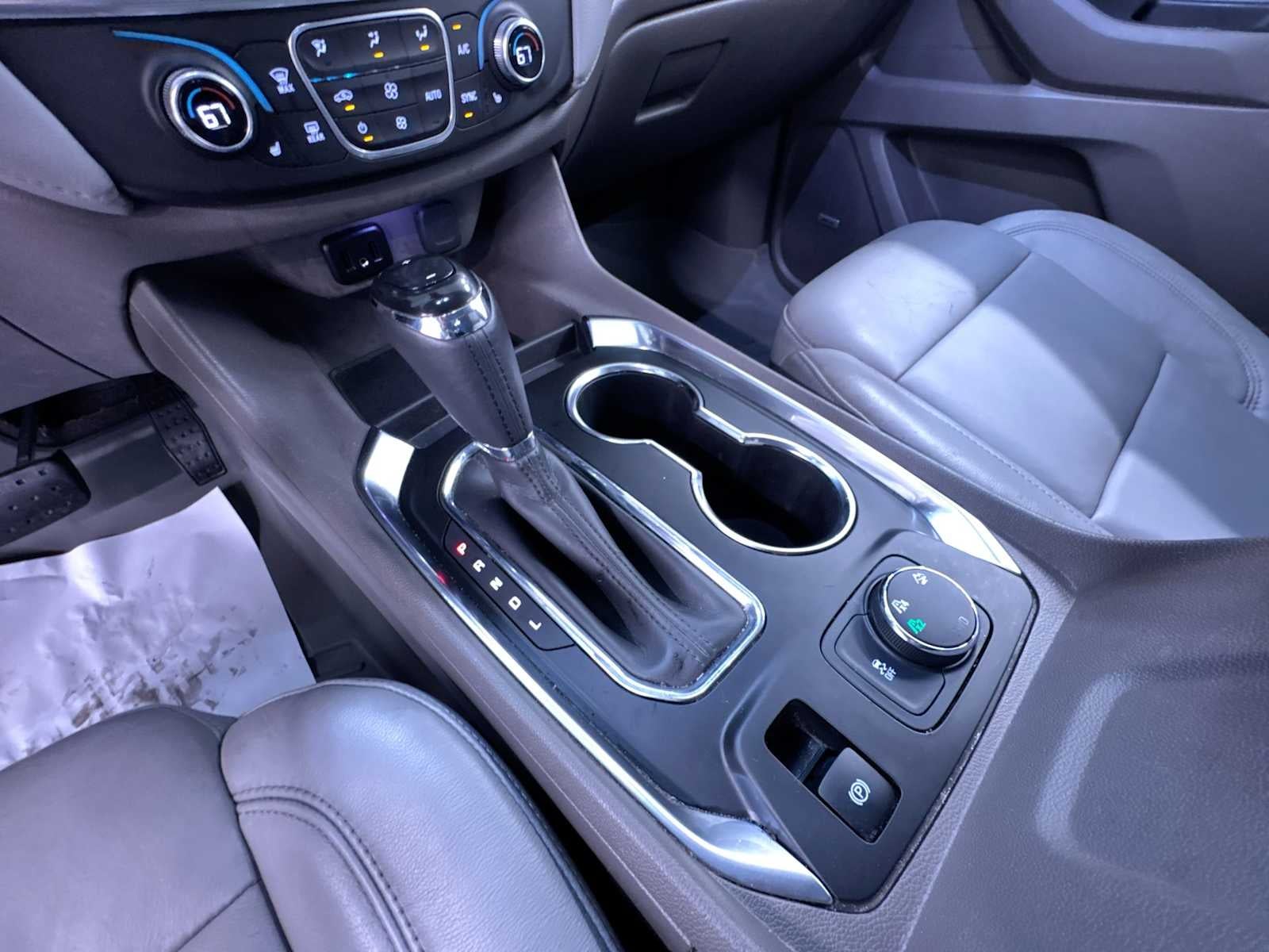 2018 Chevrolet Traverse LT Leather