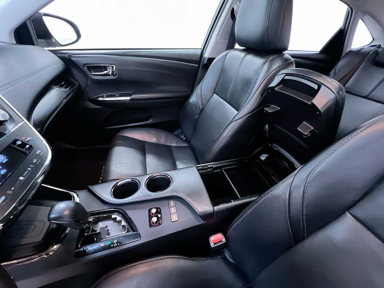 2016 Toyota Avalon Touring