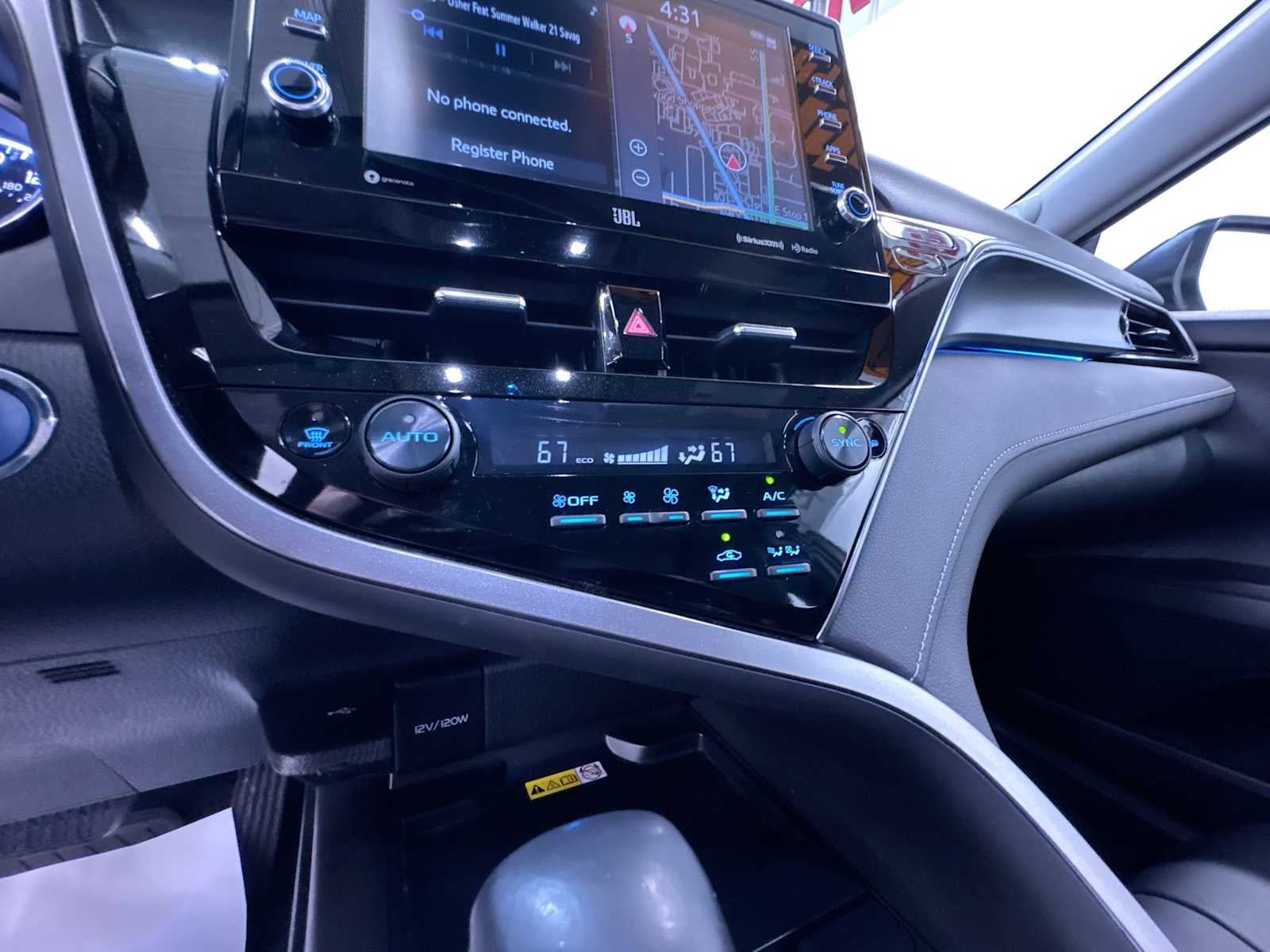 2024 Toyota Camry Hybrid XSE