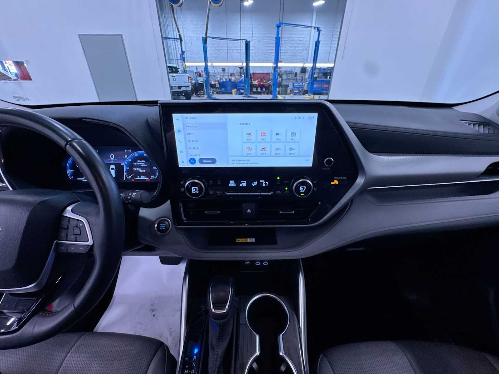 2025 Toyota Highlander Platinum