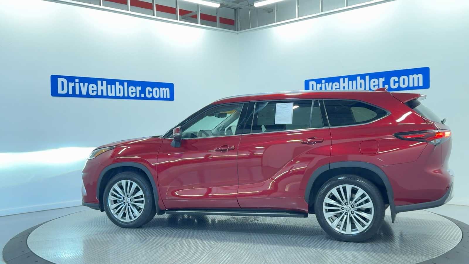2025 Toyota Highlander Platinum