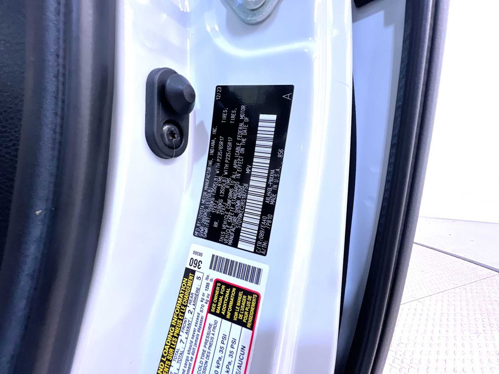 2024 Toyota Sienna XLE