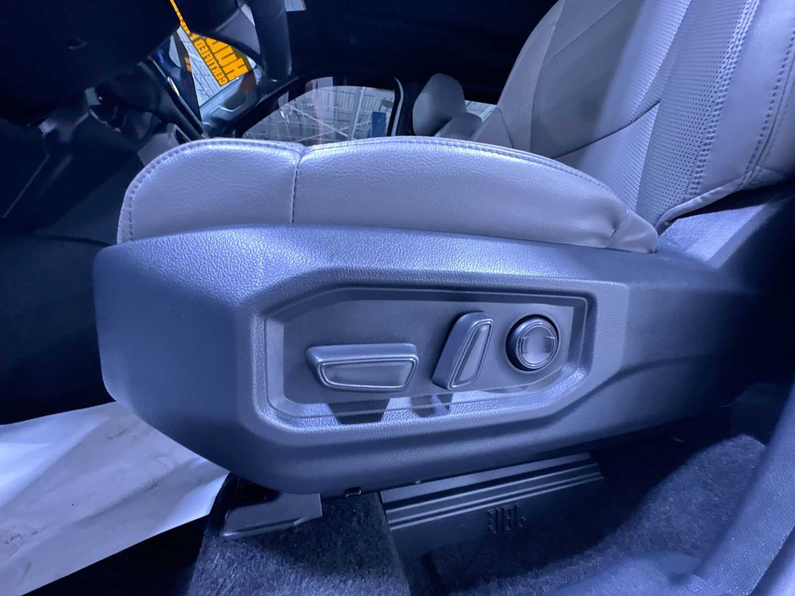2025 Toyota Tundra Limited Hybrid