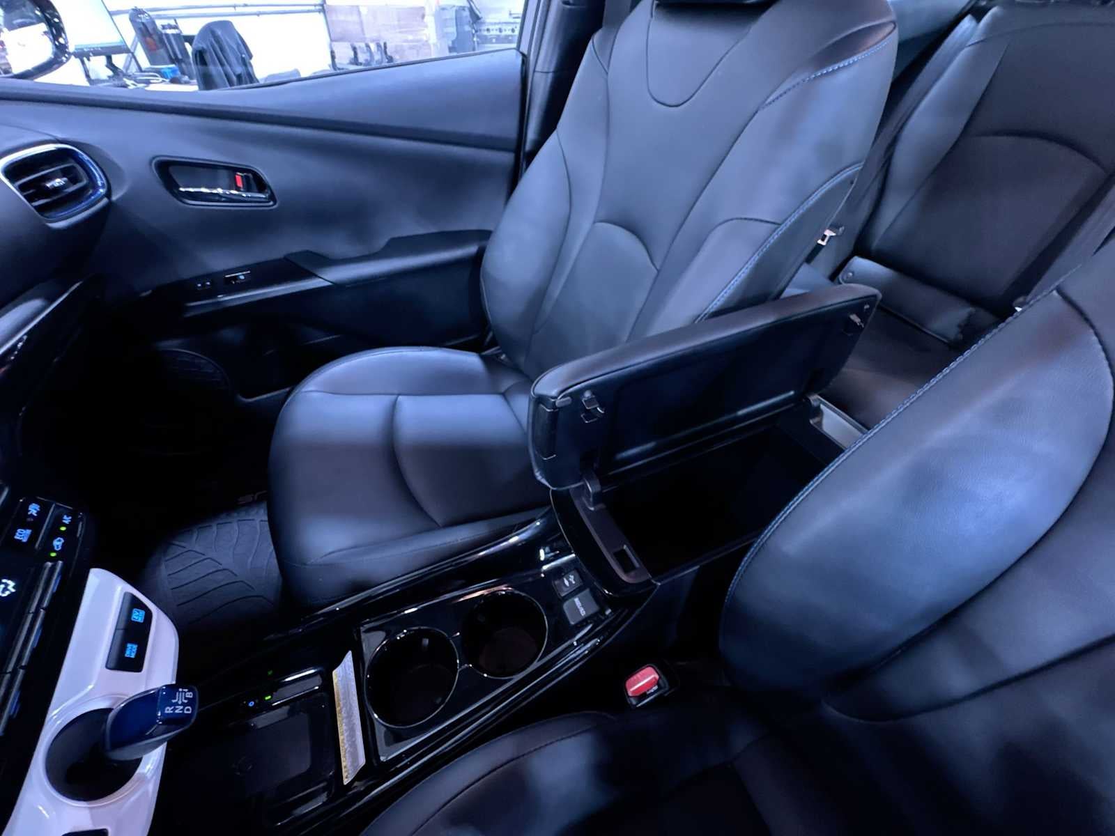 2017 Toyota Prius Four Touring