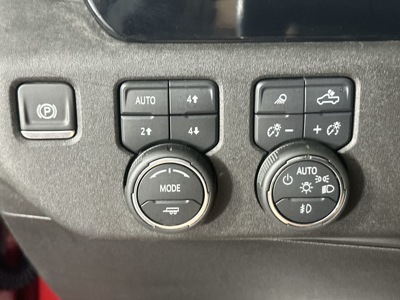 2025 Chevrolet Silverado 3500 HD LTZ DRW