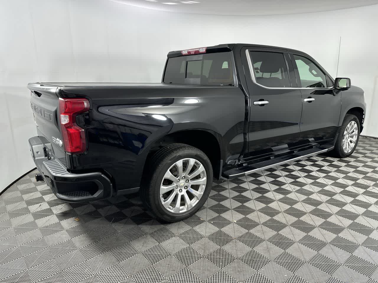 2022 Chevrolet Silverado 1500 LTD High Country