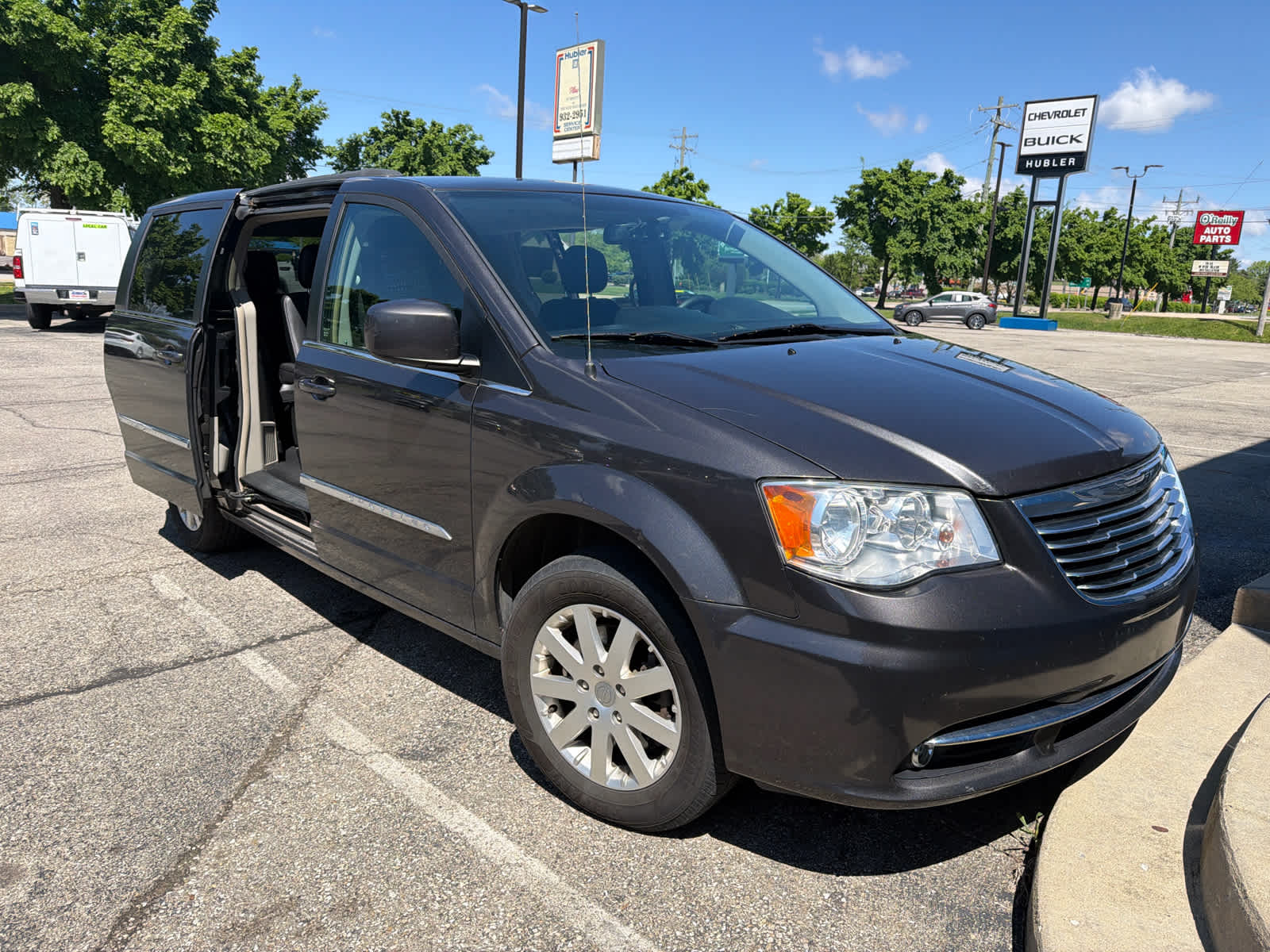 2016 Chrysler Town & Country Touring