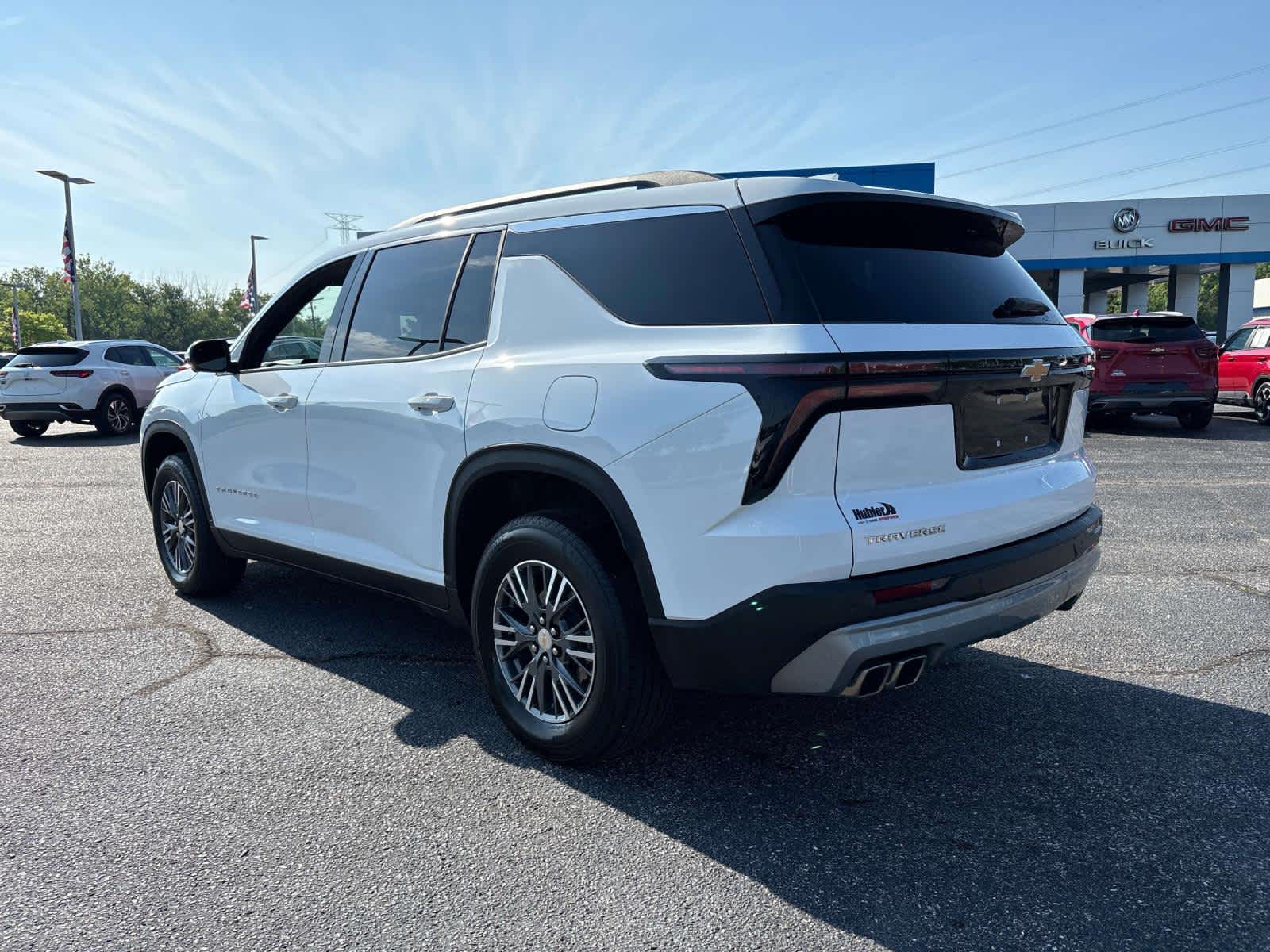 2024 Chevrolet Traverse LT