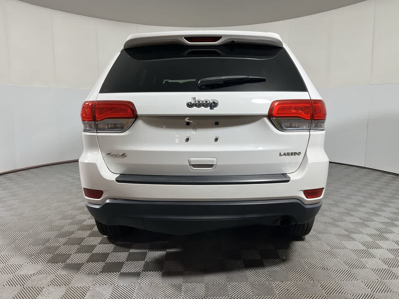 2016 Jeep Grand Cherokee Laredo