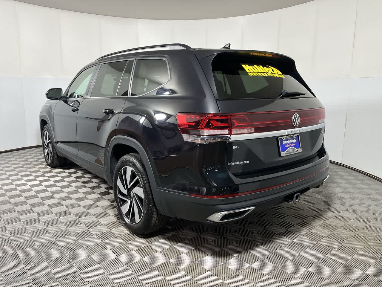 2025 Volkswagen Atlas 2.0T SE w/Technology