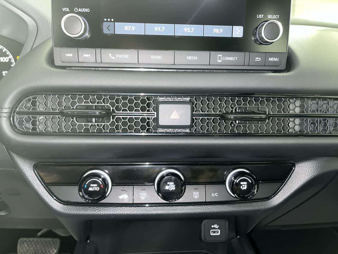 2025 Honda HR-V LX