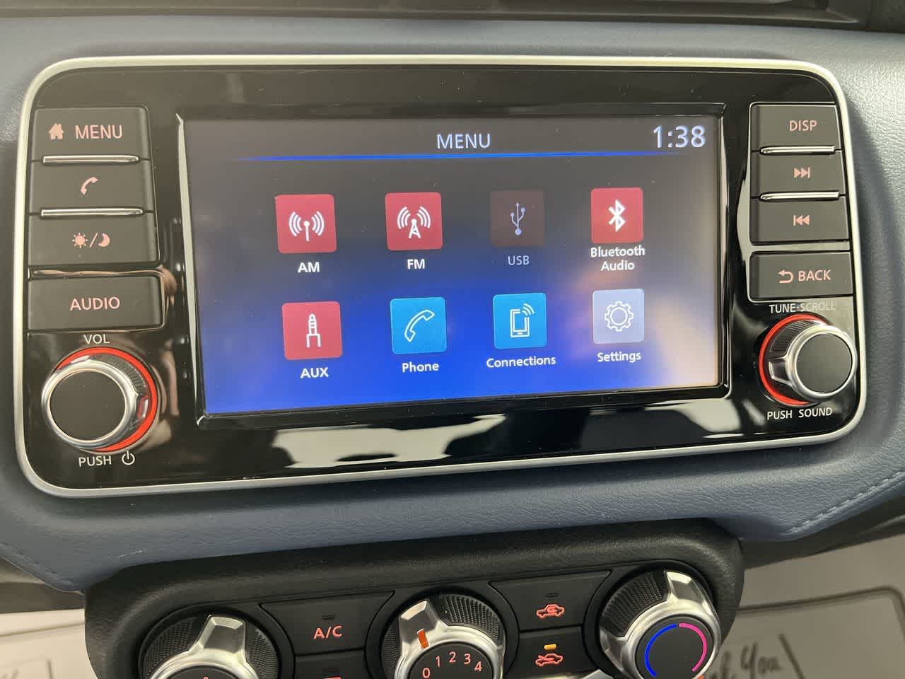 2025 Nissan Versa SV