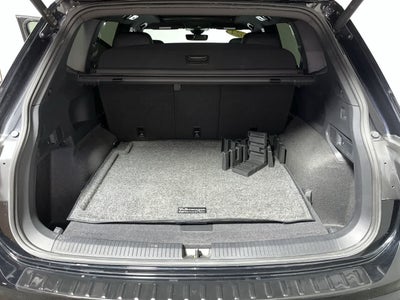 2024 Volkswagen Tiguan SEL R-Line