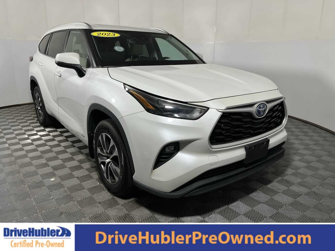 2023 Toyota Highlander Hybrid XLE