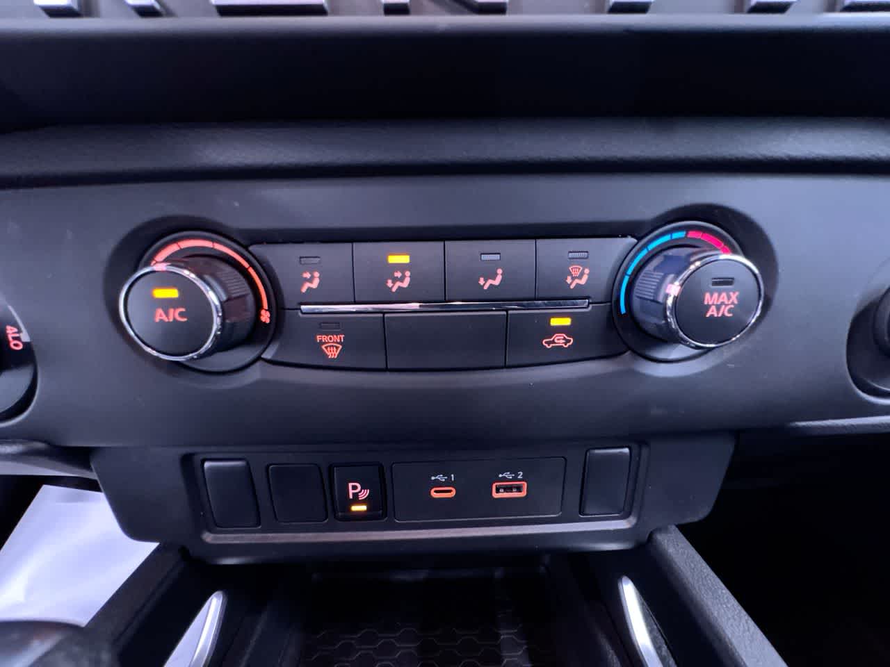 2025 Nissan Frontier SV