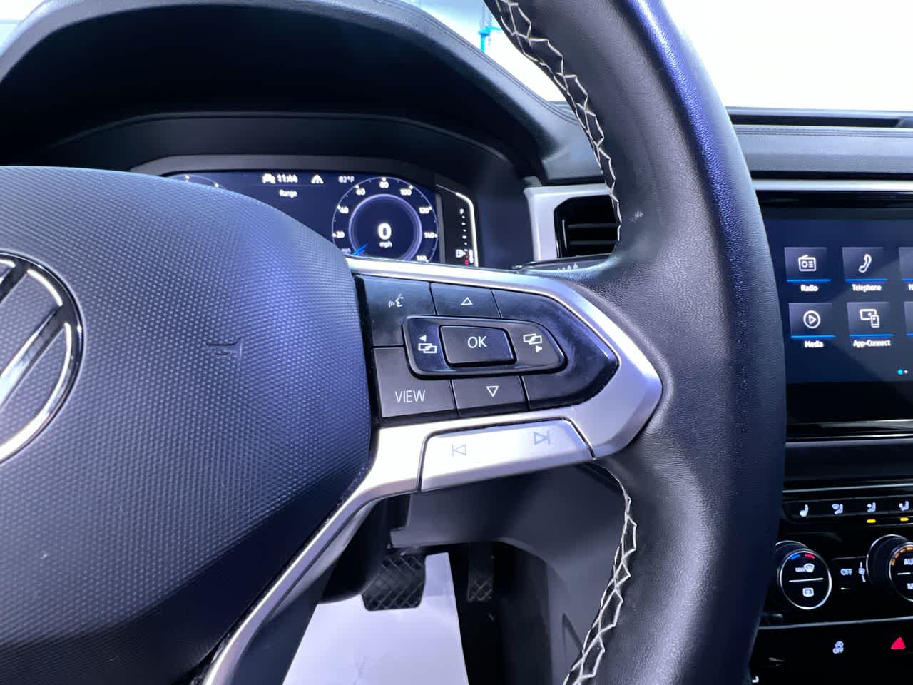 2023 Volkswagen Atlas Cross Sport 3.6L V6 SE w/Technology